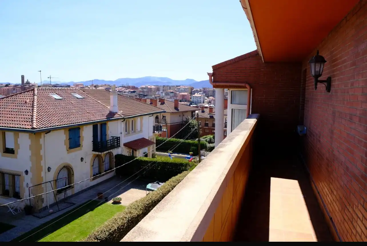Terrassa de Àtic en venda en Getxo  amb Calefacció, Terrassa i Traster
