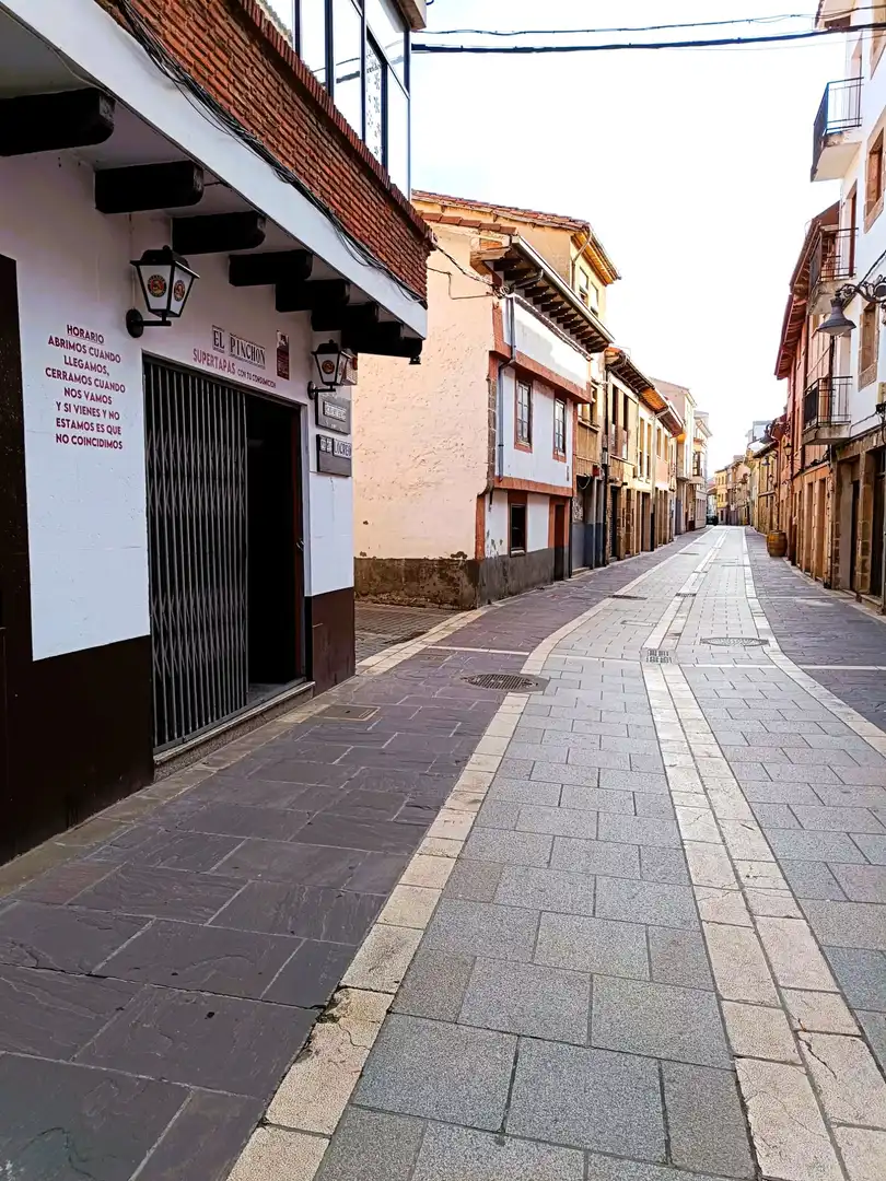 Außenansicht von Geschaftsraum zum Verkauf in Aguilar de Campoo