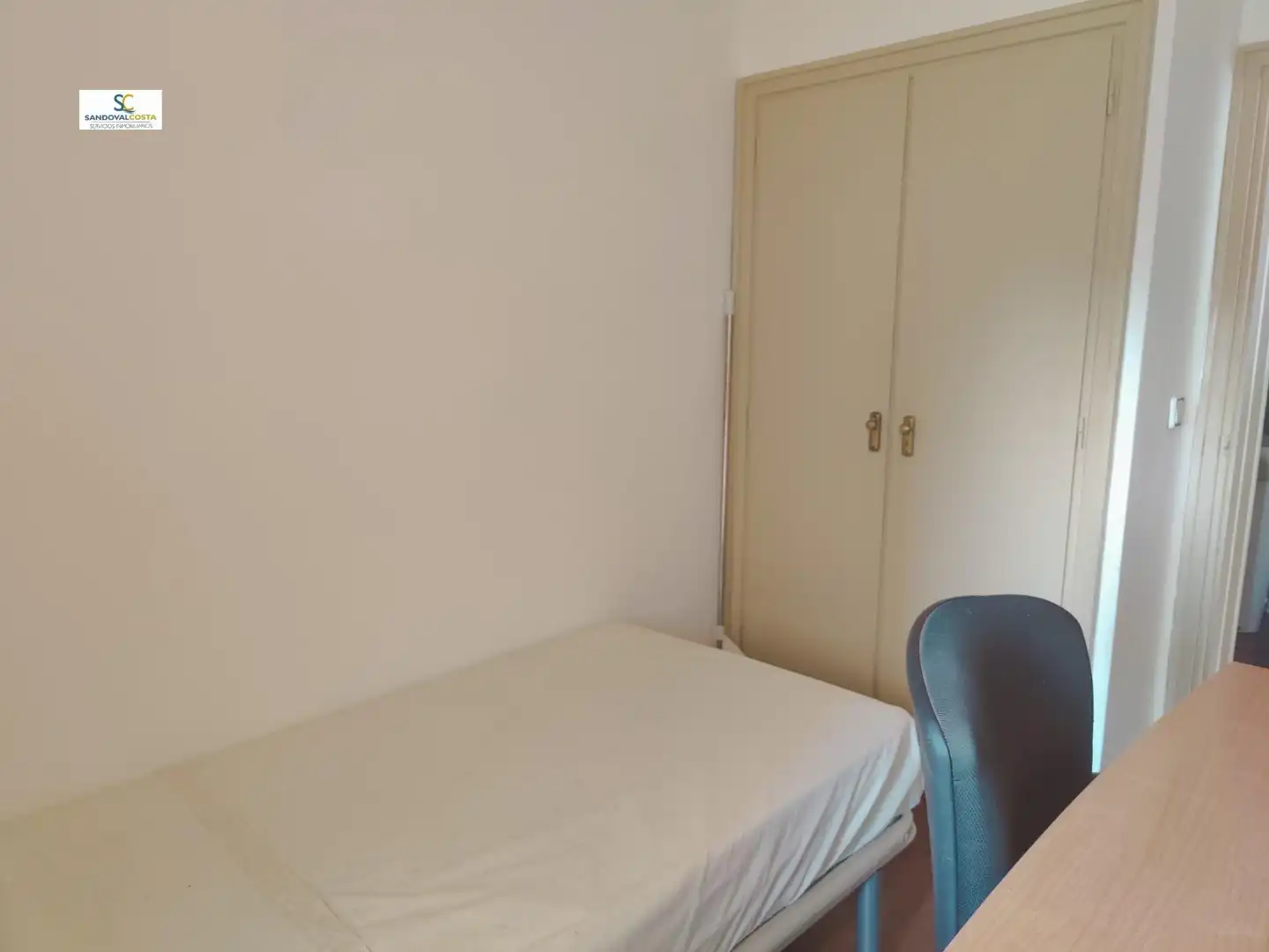 Schlafzimmer von Wohnung zur Miete in Alicante / Alacant mit Klimaanlage und Möbliert