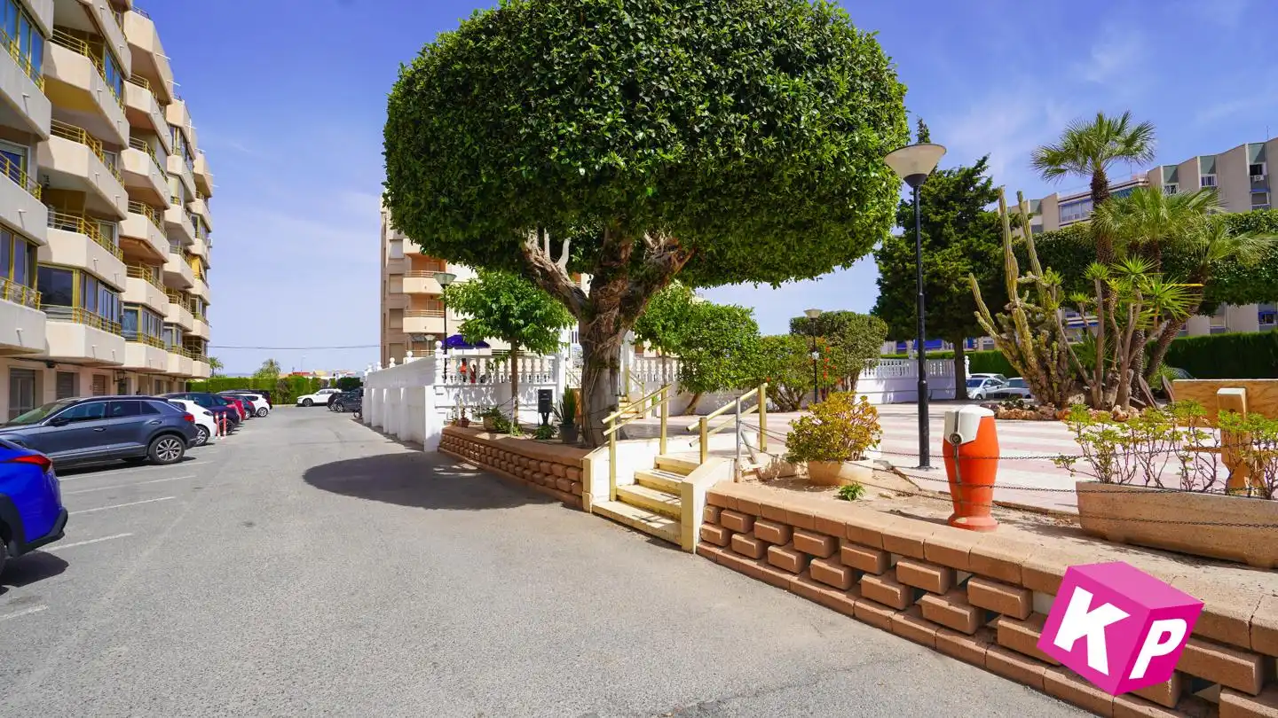 Exterior view of Flat for sale in Santa Pola  with Air Conditioner, Terrace and Swimming Pool
