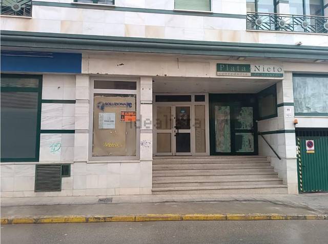 Local comercial en Alquiler en Valdepeñas