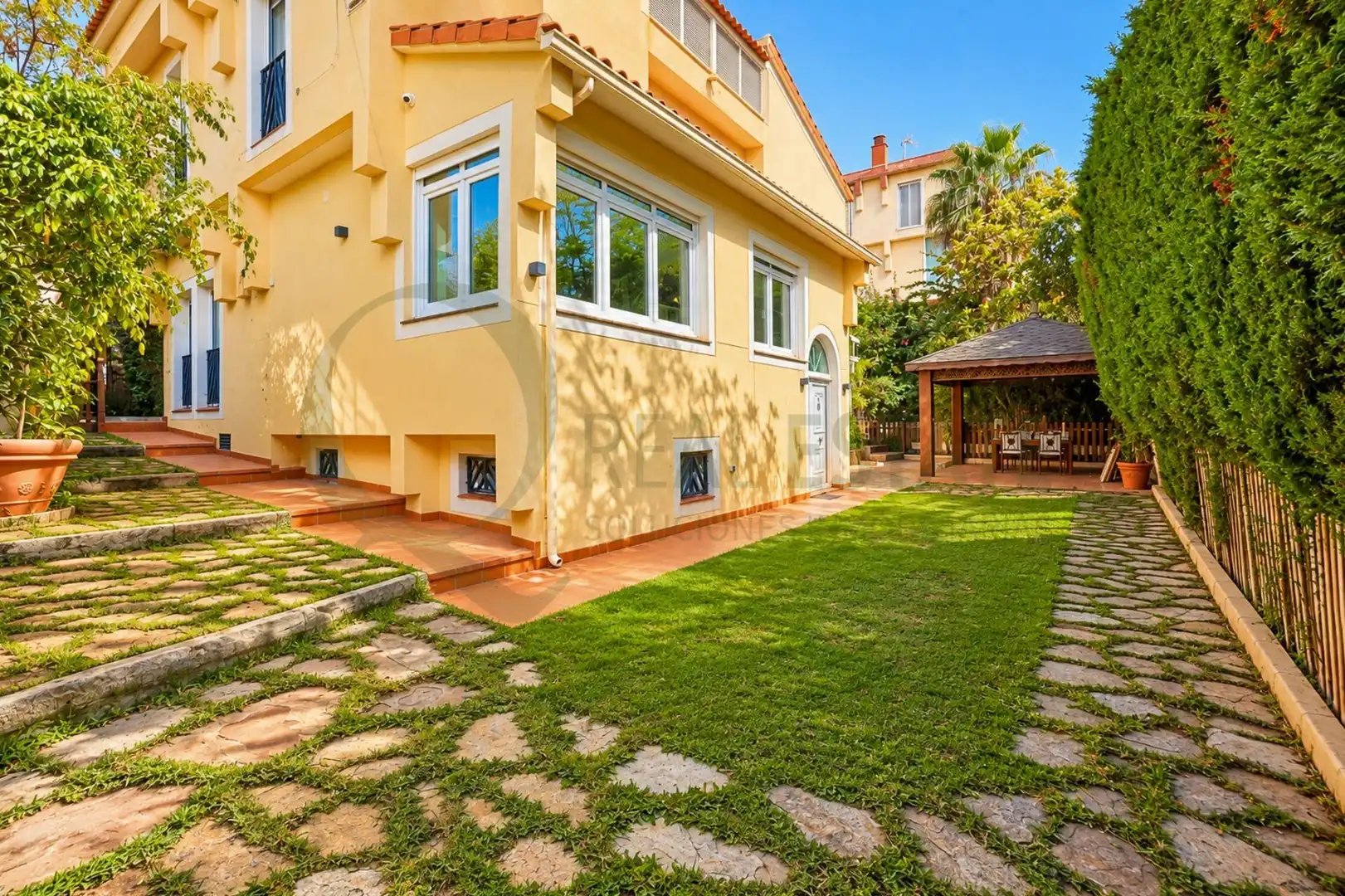 Garten von Haus oder Chalet zum Verkauf in Alicante / Alacant mit Klimaanlage, Heizung und Privatgarten