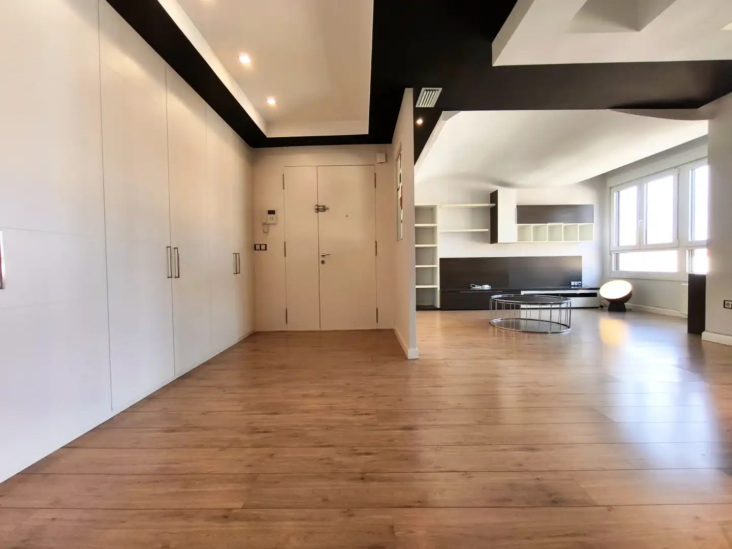 Wohnung zur Miete in  Logroño mit Klimaanlage, Heizung und Möbliert