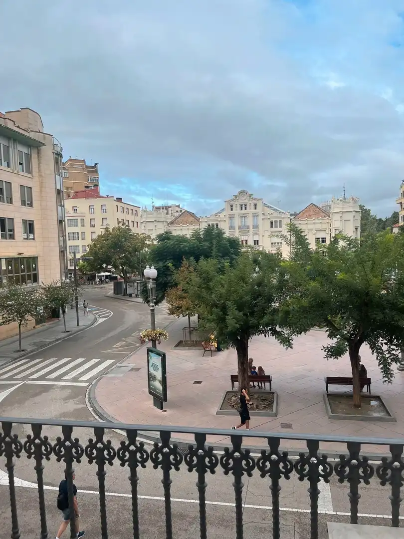 Büro mit Terrasse zur Miete in Plaza Navarra 2, imagen 2