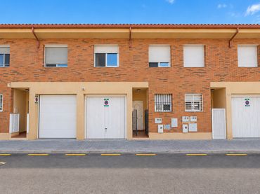 Maison mitoyenne à vendre à Carrer de Puertollano