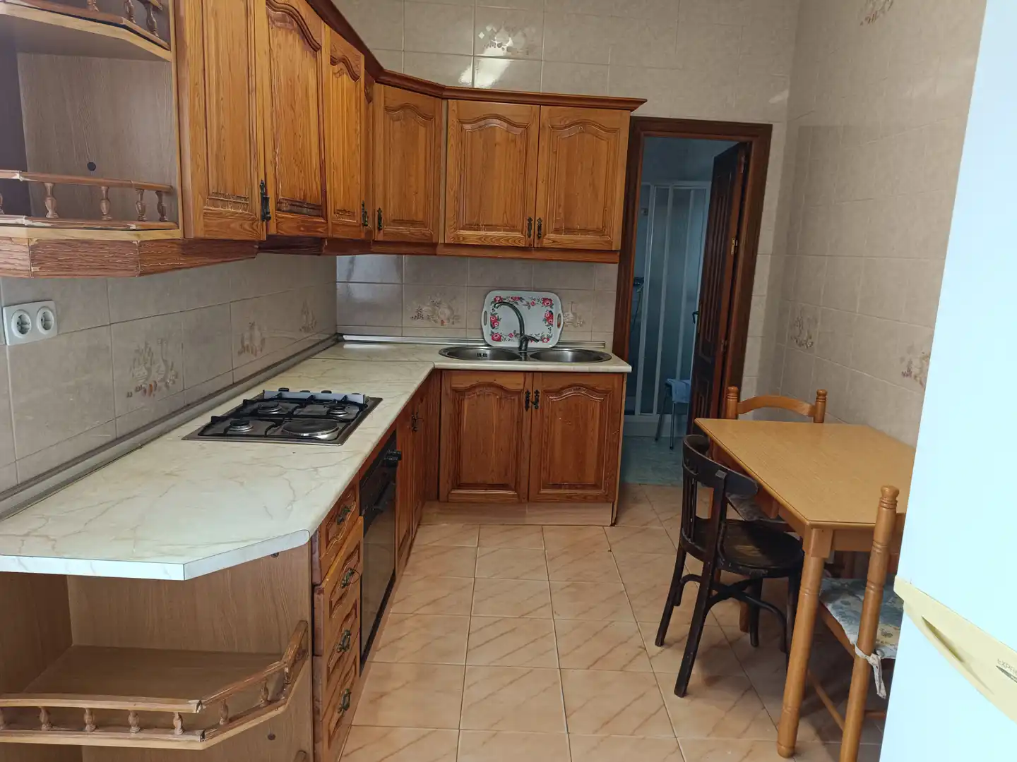 Küche von Haus oder Chalet zum Verkauf in Brenes mit Klimaanlage, Möbliert und Balkon