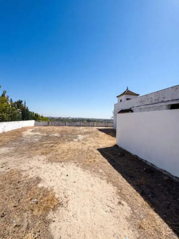 Vista exterior de Terreny industrial en venda en Tomares