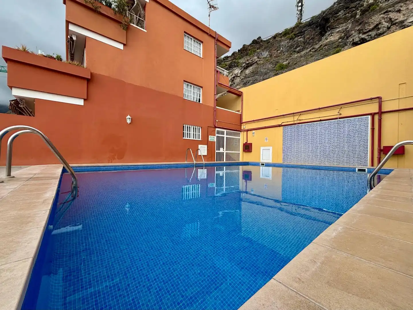 Piscina de Apartament de lloguer en Santiago del Teide amb Terrassa, Moblat i Balcó