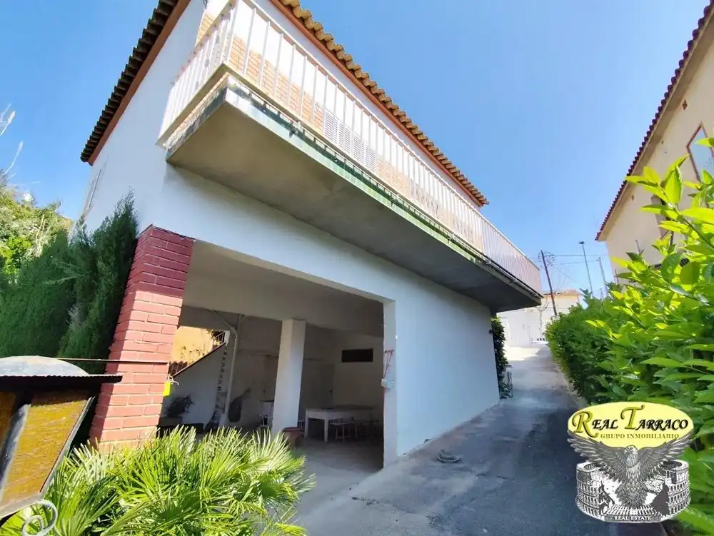 Vista exterior de Casa o chalet en venta en El Masnou con Jardín privado