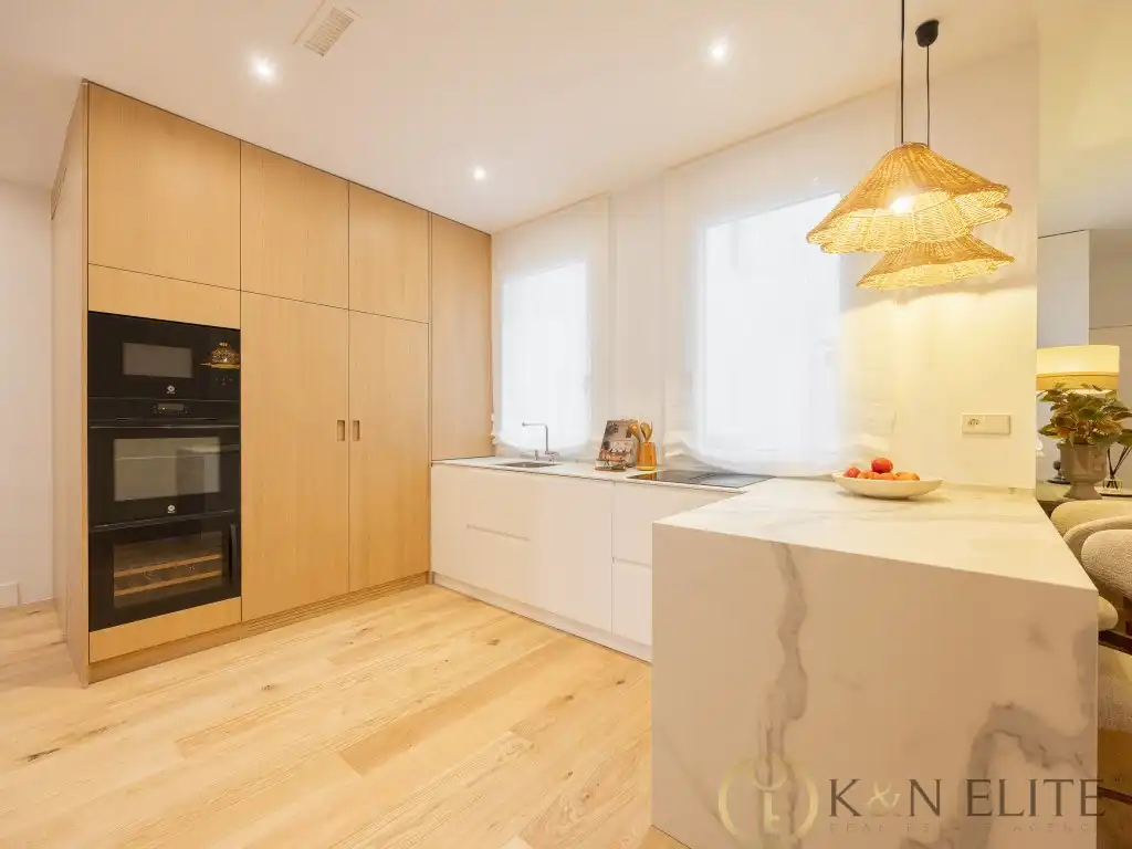 Flat with terrace for sale in Calle Castello, imagen 10