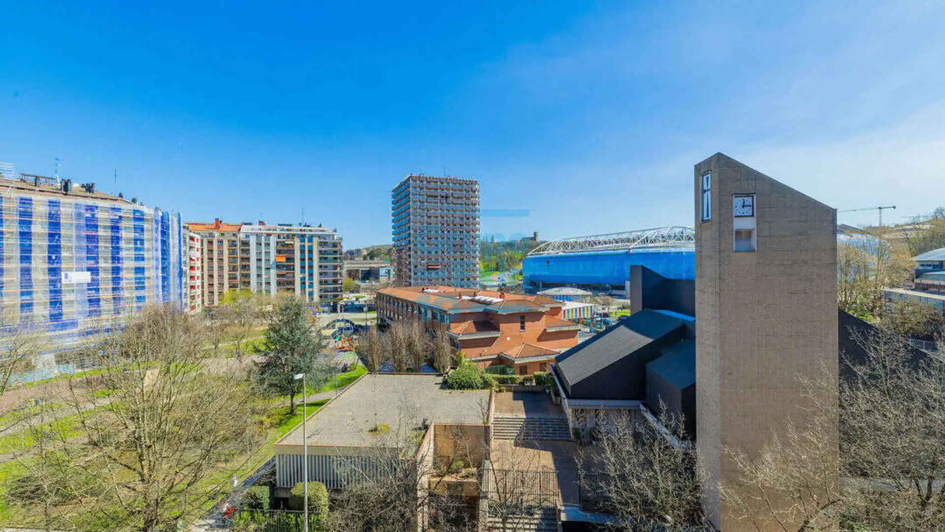 Exterior view of Flat for sale in Donostia - San Sebastián   with Heating and Terrace