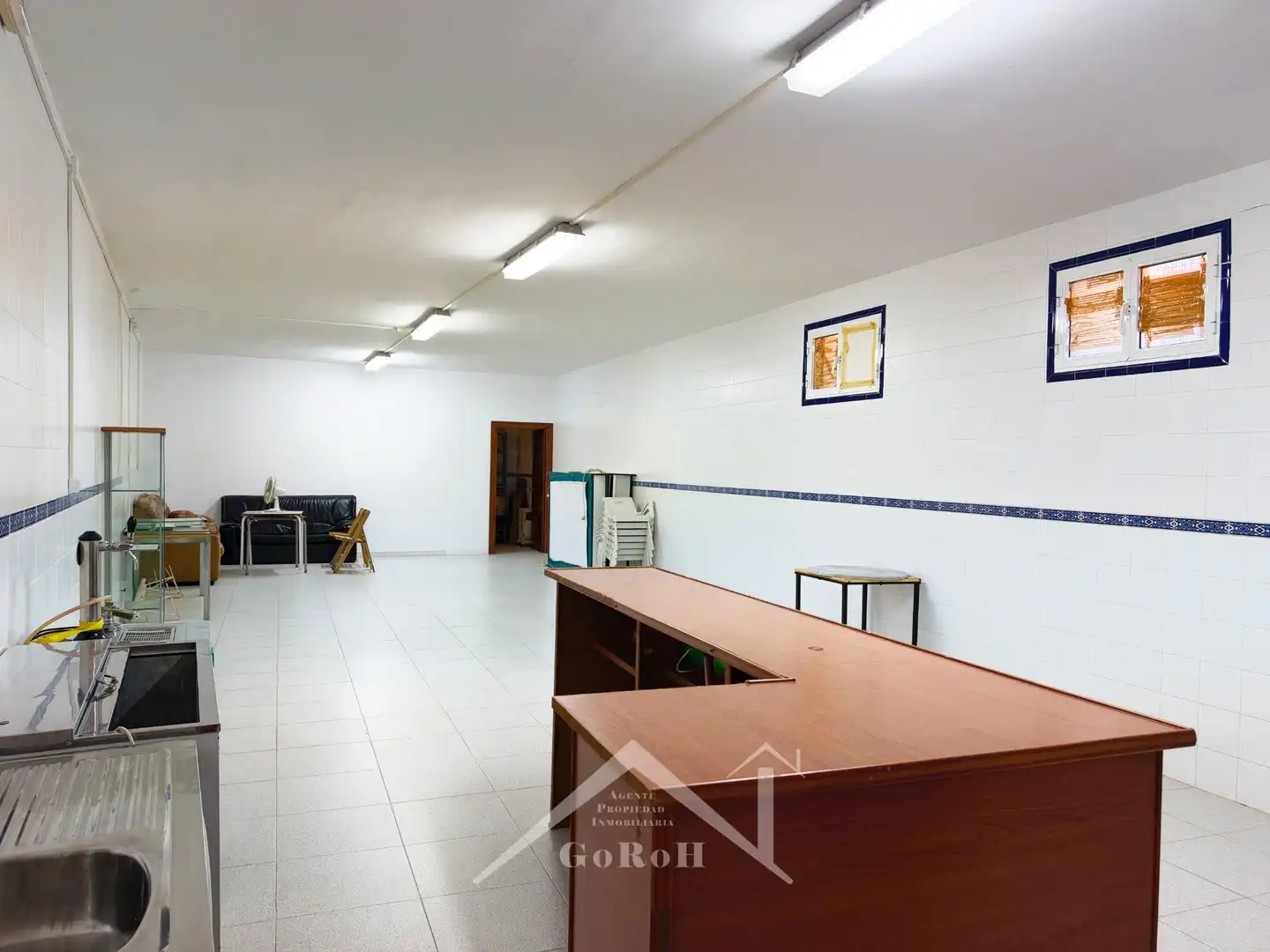 Edificio en venta en Almadén de la Plata, Sevilla