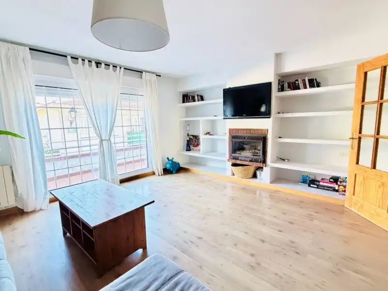 Villa avec jardin à vendre à El Espinar pueblo, imagen 4