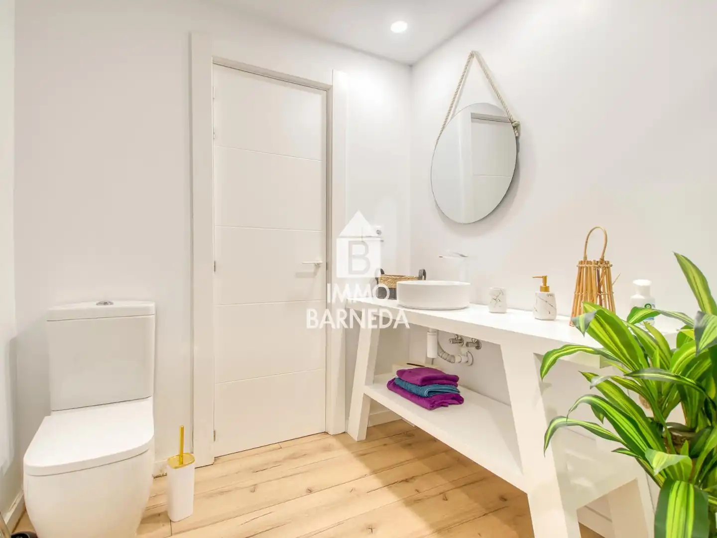 Badezimmer von Wohnung zum Verkauf in Empuriabrava mit Klimaanlage, Heizung und Terrasse