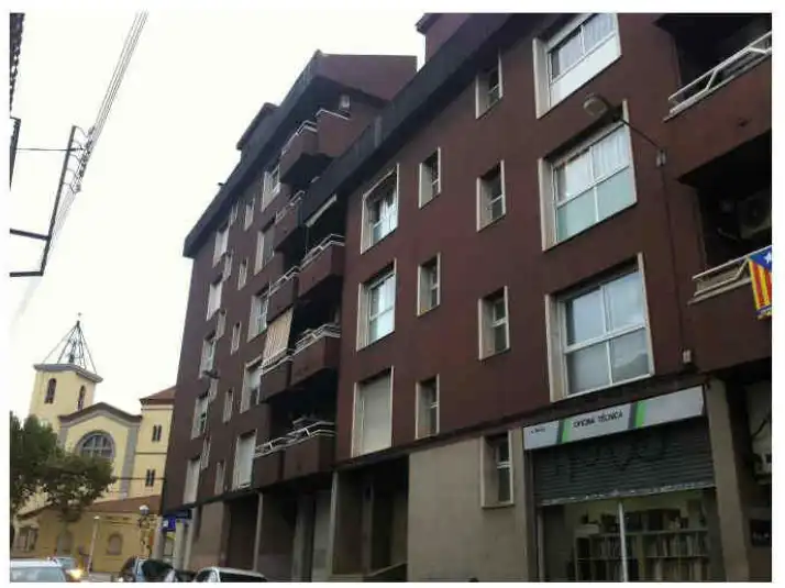 Vista exterior de Piso en venta en Sabadell