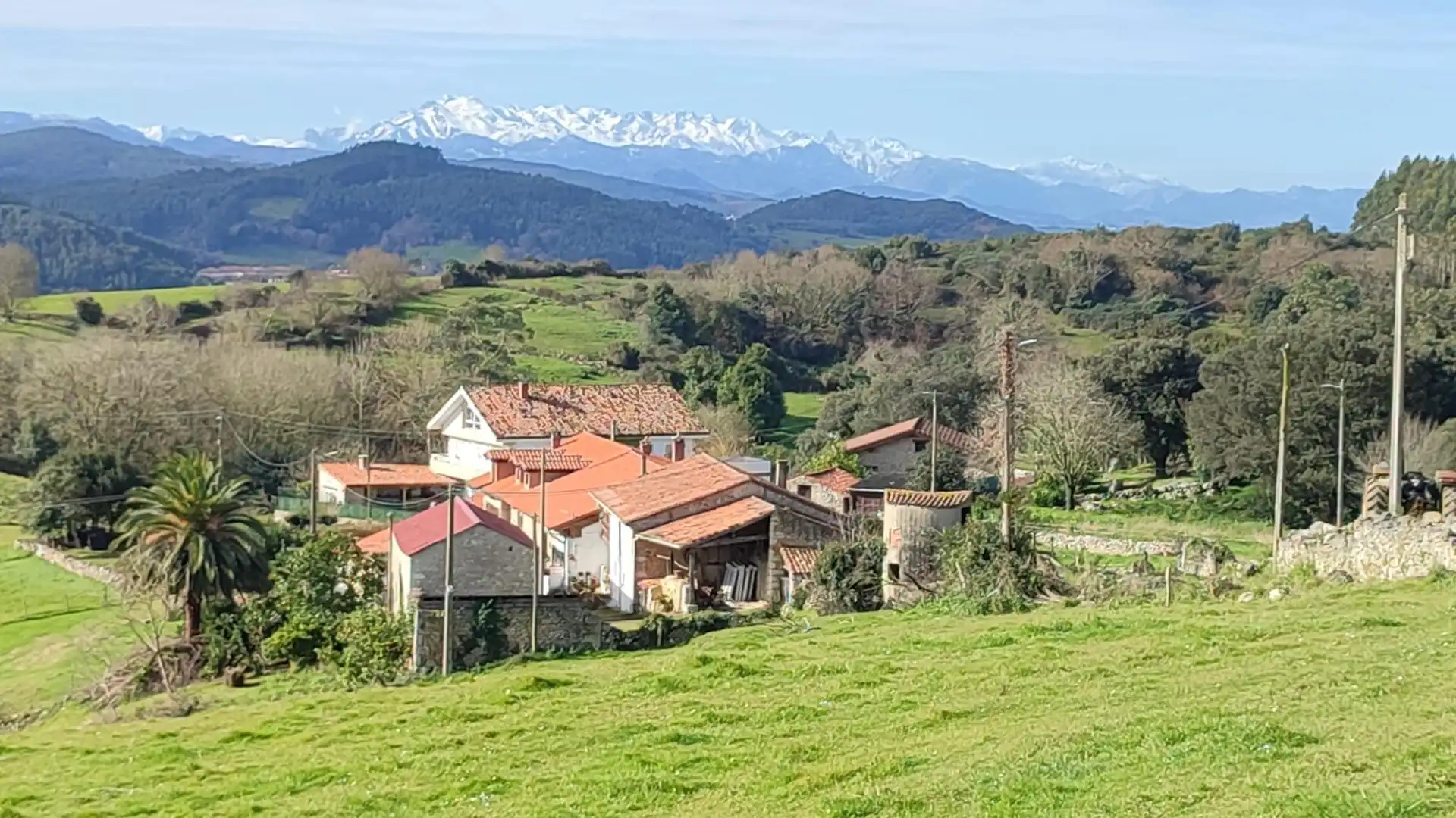 Exterior view of Houses for sale in Santillana del Mar  with Private garden, Storage room and Balcony