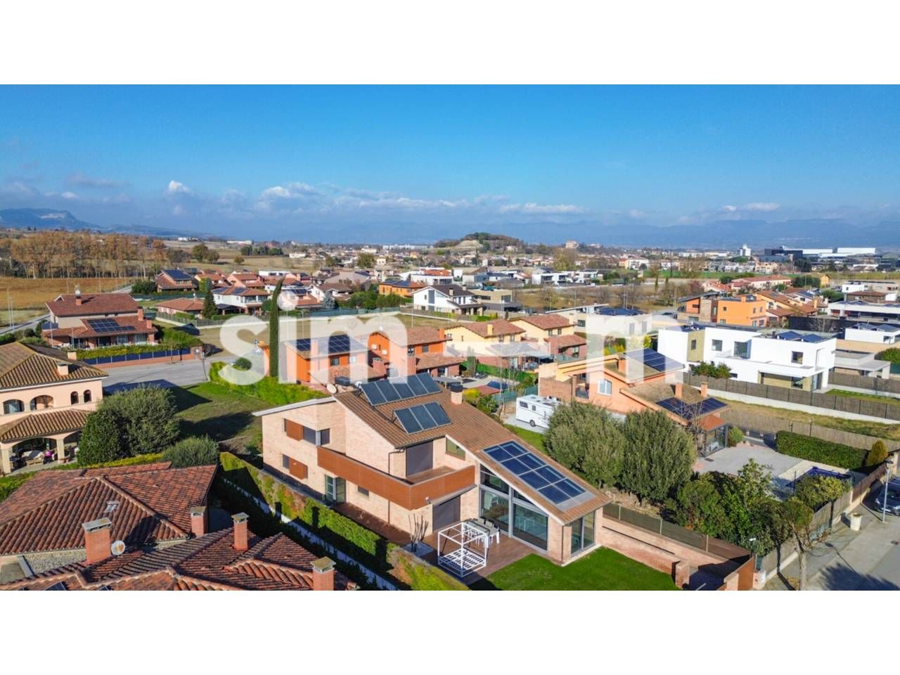 House or chalet for sale in Gurb  with Air Conditioner, Heating and Private garden