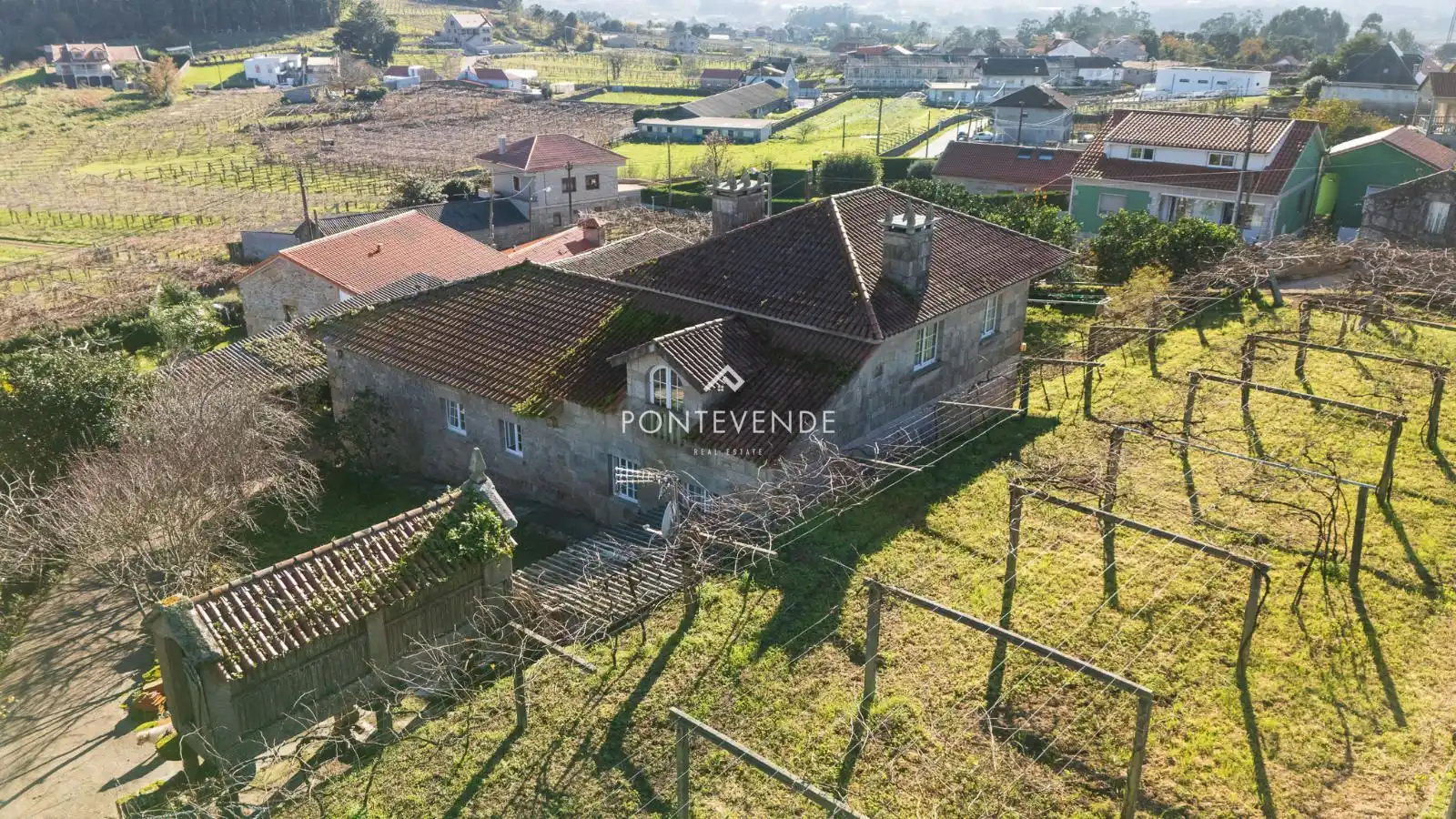 Houses for sale in Vilanova de Arousa  with Heating, Terrace and Swimming Pool