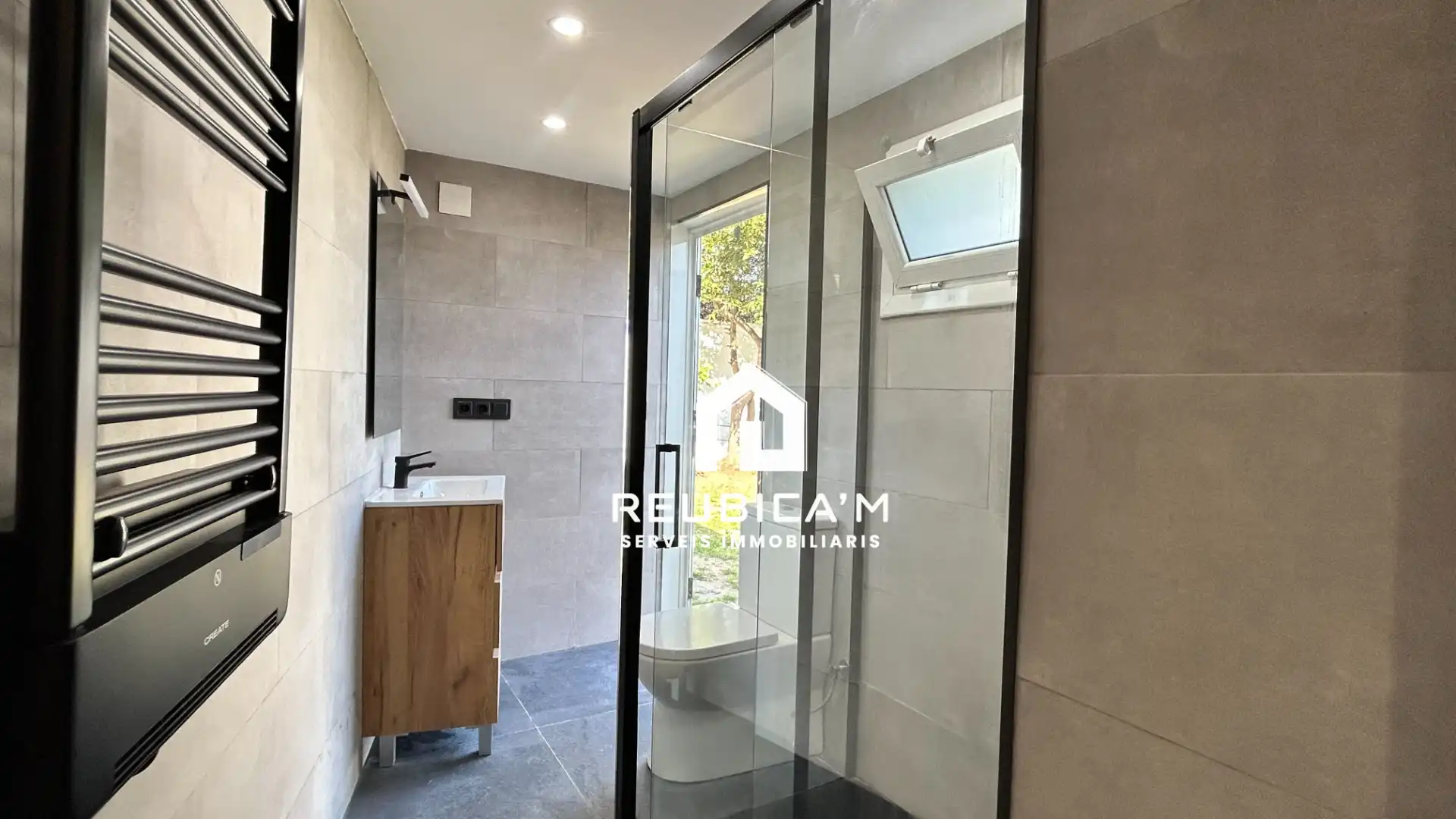 Baño de Casa o chalet en venta en Vilanova del Vallès con Aire acondicionado, Calefacción y Jardín privado