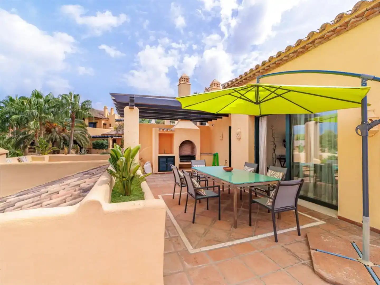 Terrasse von Dachboden zum Verkauf in Estepona mit Klimaanlage