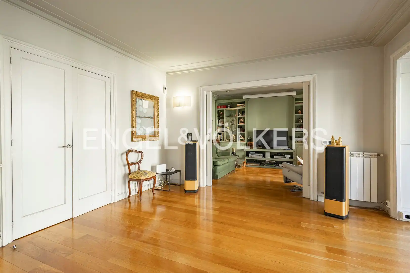 Sala d'estar de Pis en venda en Barcelona amb Aire condicionat, Calefacció i Parquet