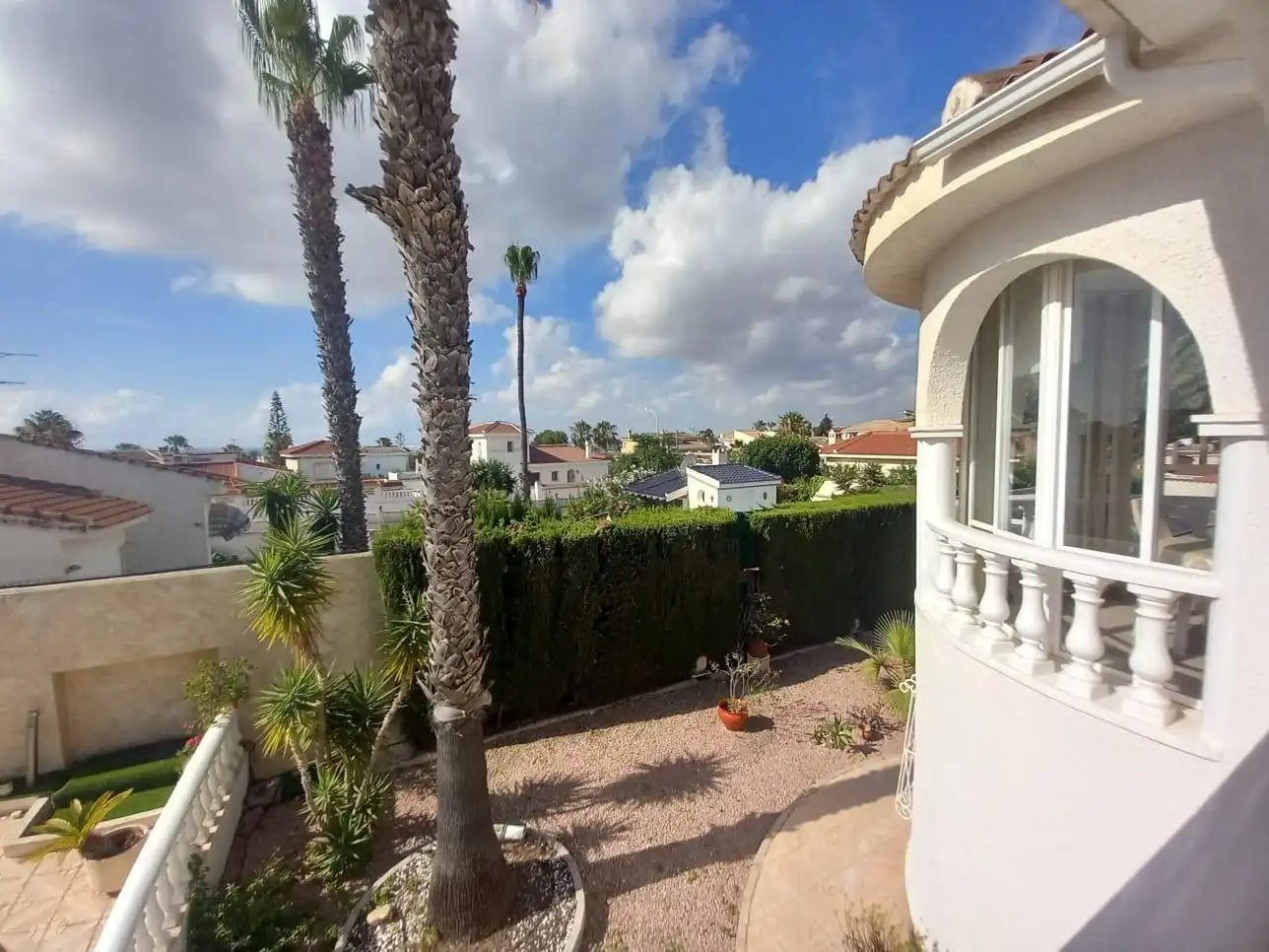 Vista exterior de Casa o xalet en venda en Rojales amb Aire condicionat, Calefacció i Jardí privat