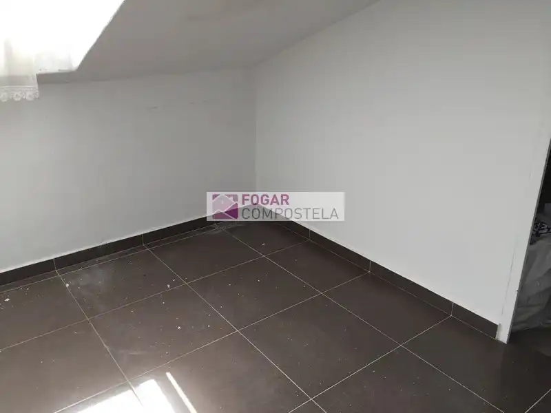 Piso de alquiler en Santiago de Compostela  con Amueblado