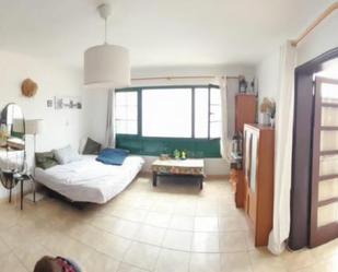 Sala d'estar de Apartament de lloguer en Teguise amb Moblat