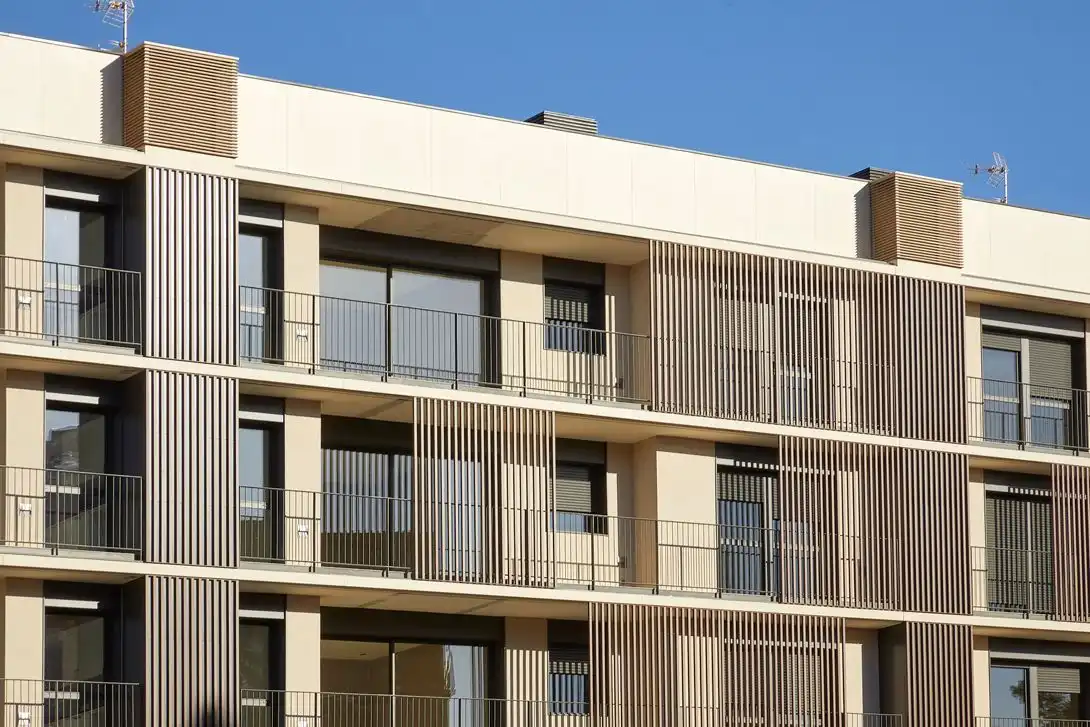 Außenansicht von Wohnung zur Miete in Sant Joan Despí mit Klimaanlage, Heizung und Privatgarten