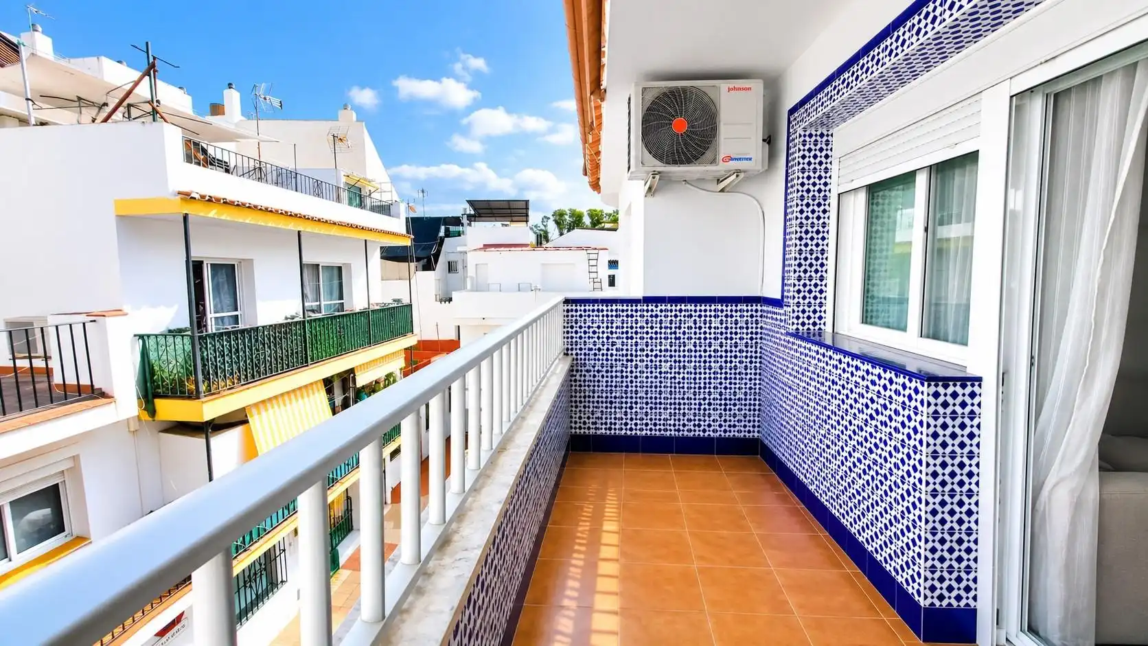 Terrasse von Wohnungen zum Verkauf in Marbella mit Klimaanlage, Heizung und Terrasse