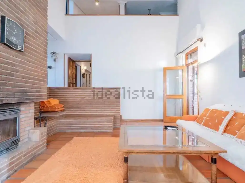 Sala d'estar de Casa o xalet en venda en El Olivar de Mirabal