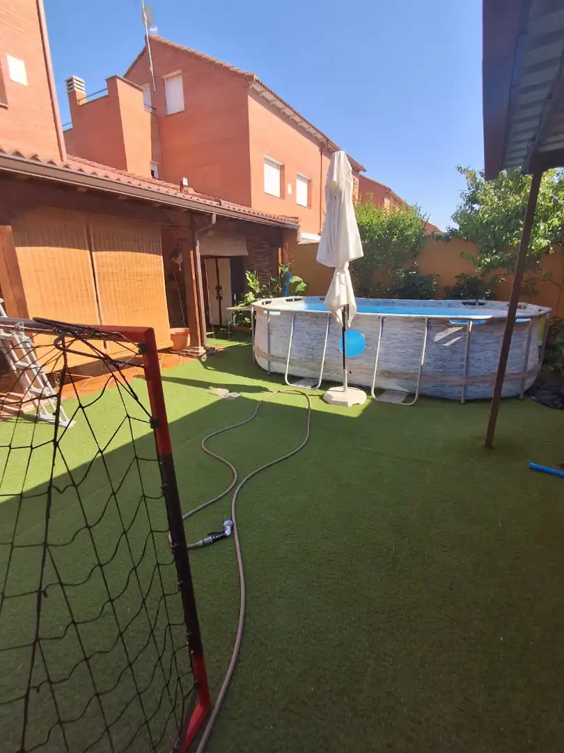 Swimming pool of Houses for sale in Chozas de Canales  with Air Conditioner, Heating and Private garden
