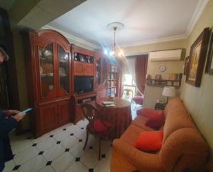 Living room of Flat for sale in  Sevilla Capital  with Air Conditioner