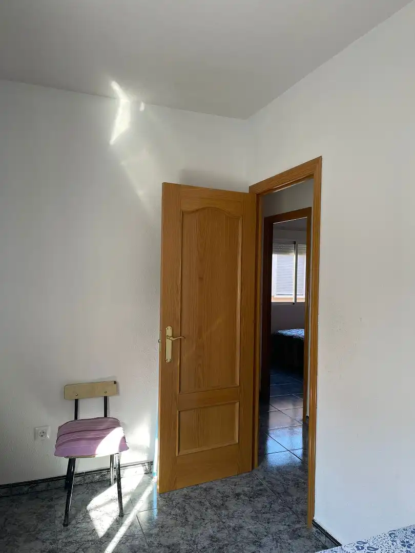 Habitación de Casa o chalet en venta en Valdeobispo con Terraza, Trastero y Amueblado