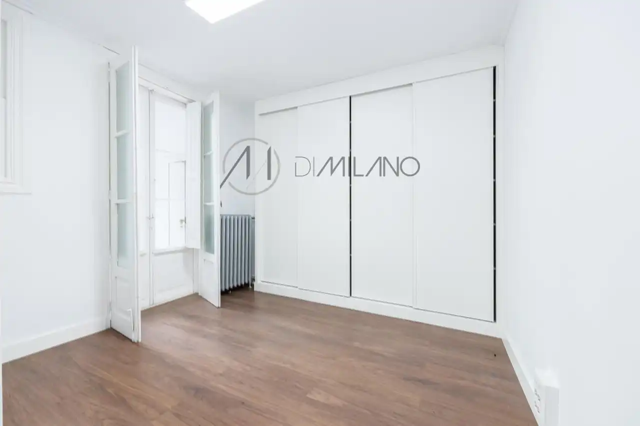 Flat with lift for sale in Montero Ríos, imagen 21
