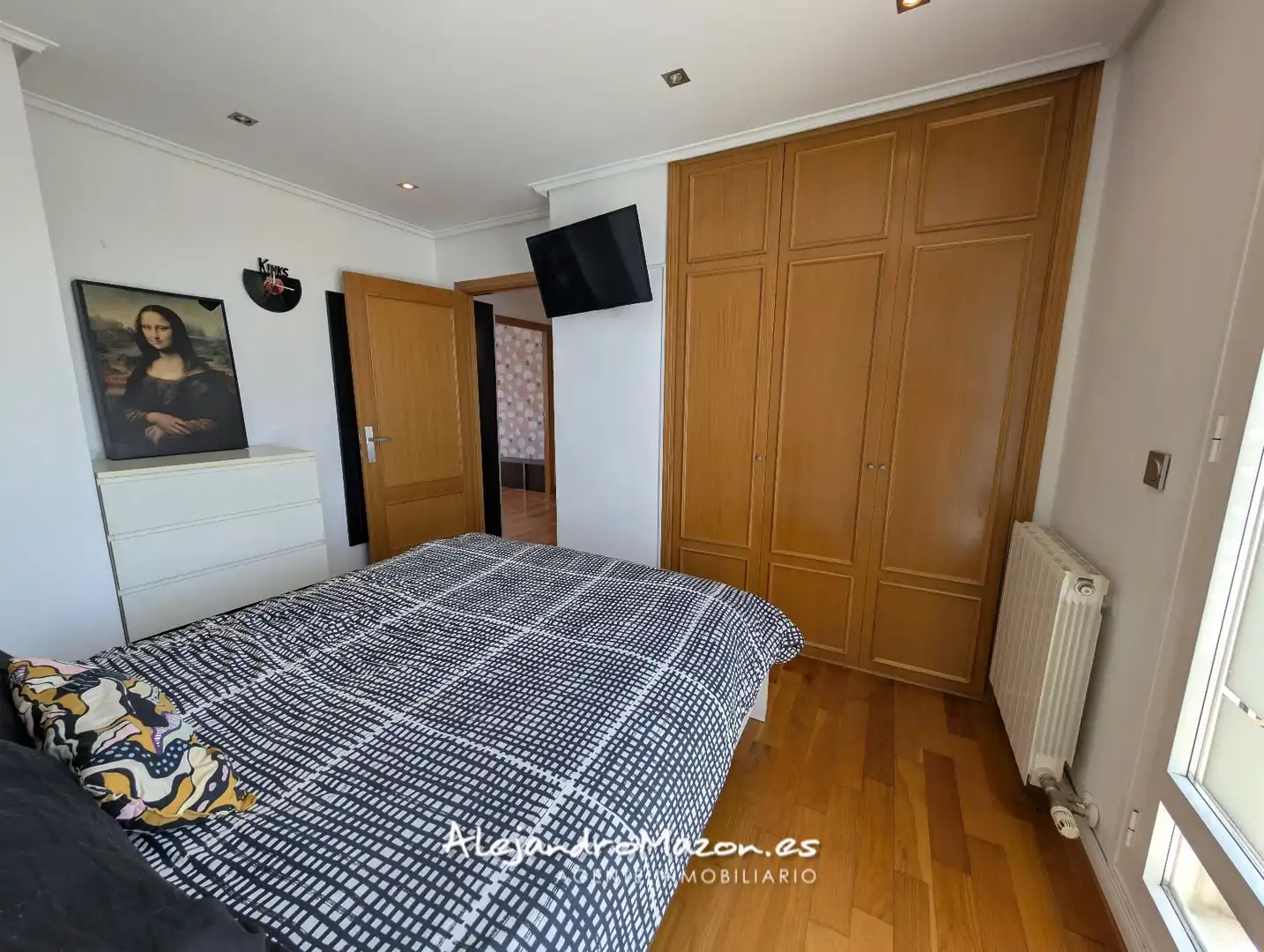 Habitación de Ático en venta en Castro-Urdiales con Calefacción, Parquet y Terraza