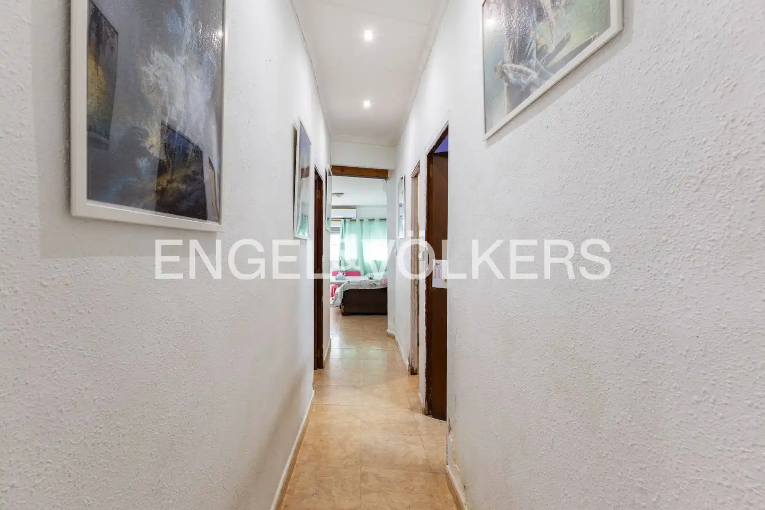 Houses for sale in Valencia  with Heating