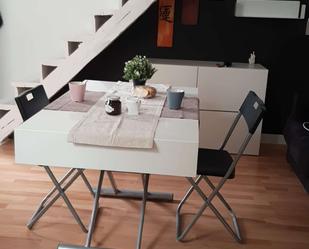 Menjador de Apartament per a compartir en  Madrid Capital amb Aire condicionat i Terrassa