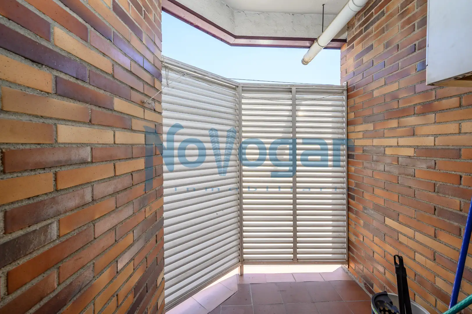 Balcony of Flat for sale in Madrid  with Air Conditioner, Heating and Community pool