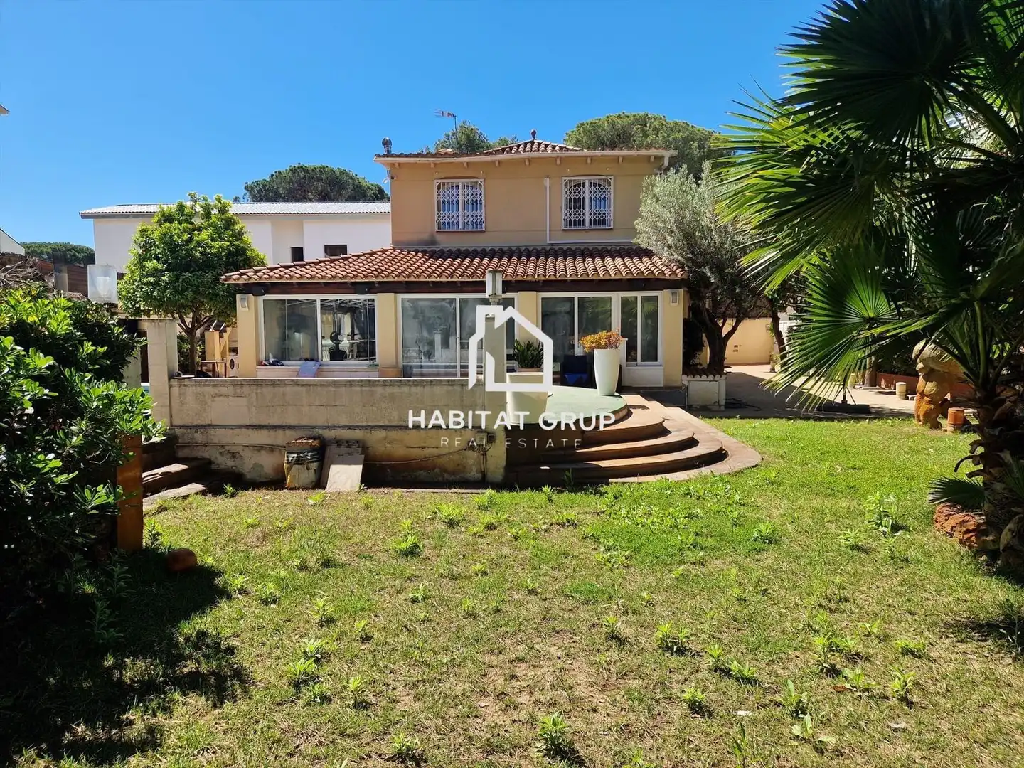 Garden of Houses for sale in Castelldefels  with Air Conditioner, Heating and Private garden