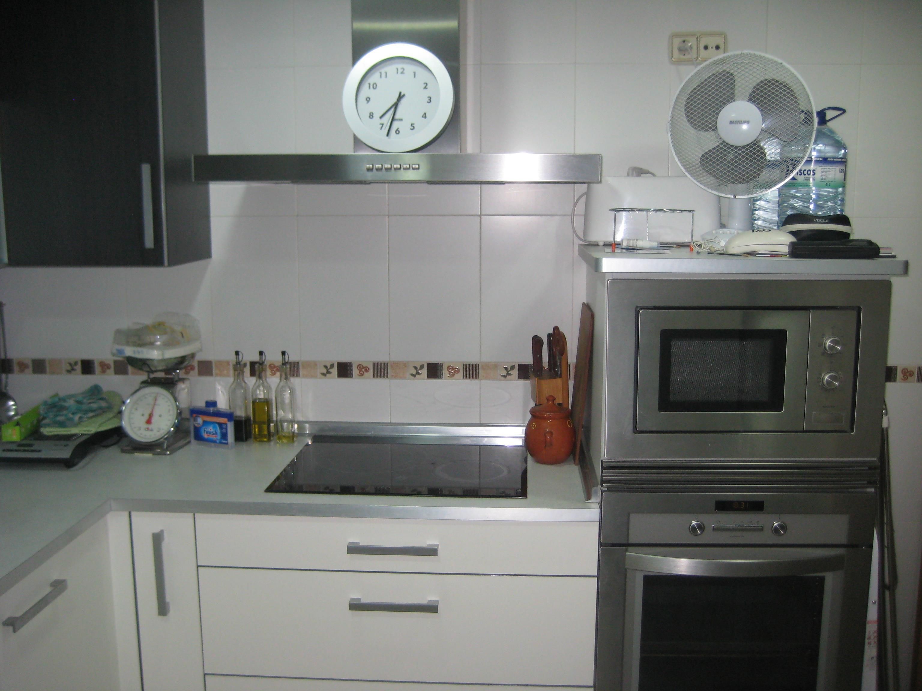 Kitchen of Flat for sale in  Melilla Capital  with Air Conditioner, Storage room and Furnished