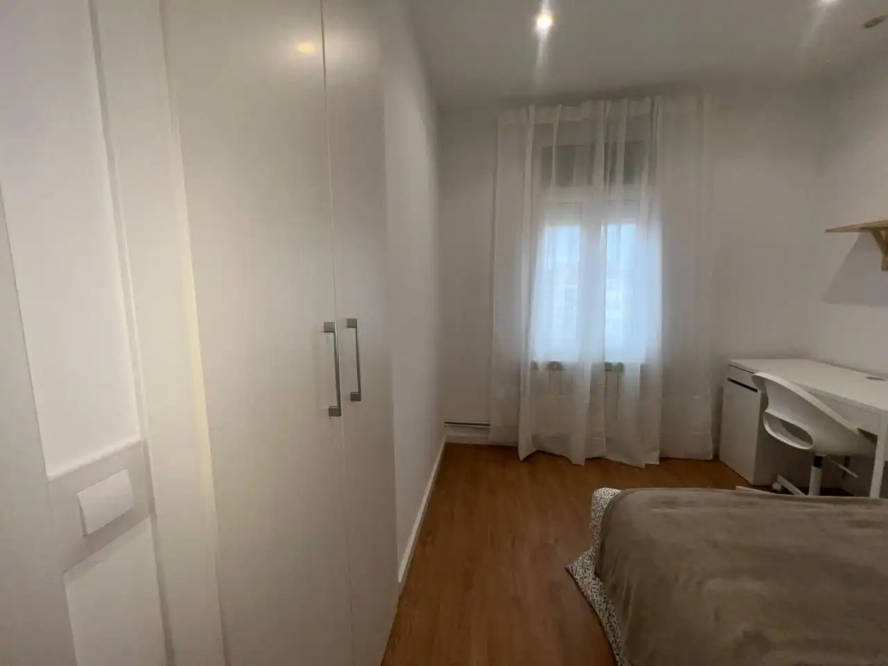 Bedroom of Flat for share in Ourense Capital   with Heating, Furnished and Balcony