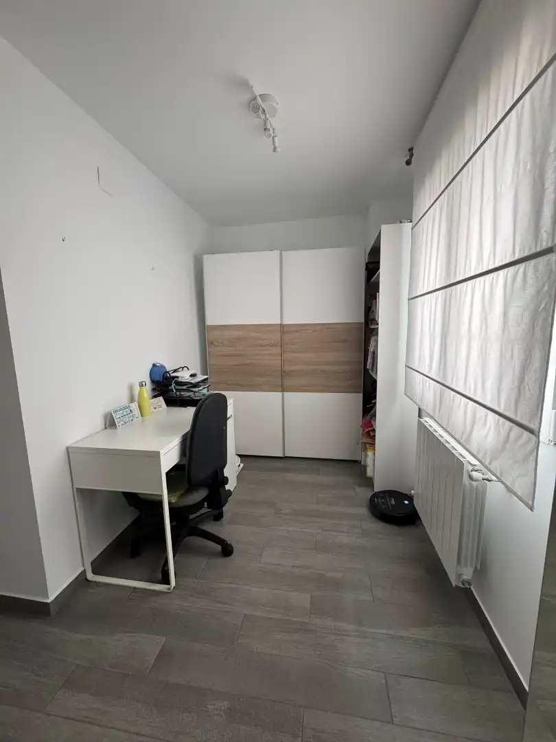 Dormitori de Pis en venda en  Jaén Capital amb Terrassa i Balcó
