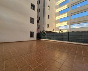 Vista exterior de Pis en venda en  Huelva Capital amb Aire condicionat, Terrassa i Moblat