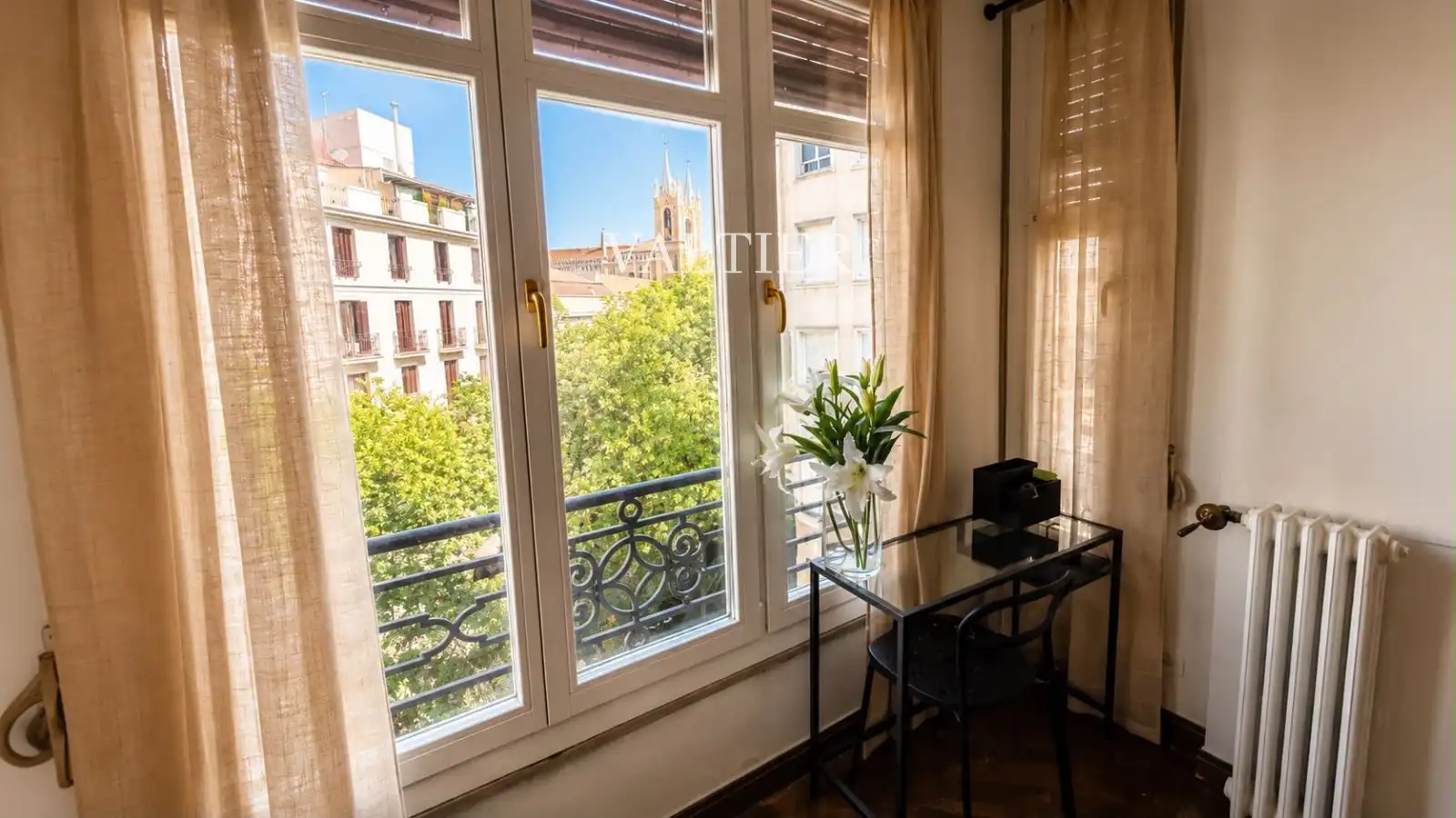 Schlafzimmer von Wohnung zur Miete in Madrid mit Klimaanlage, Heizung und Terrasse