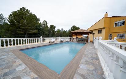 Swimming pool of House or chalet for sale in Chiva  with Heating, Private garden and Terrace