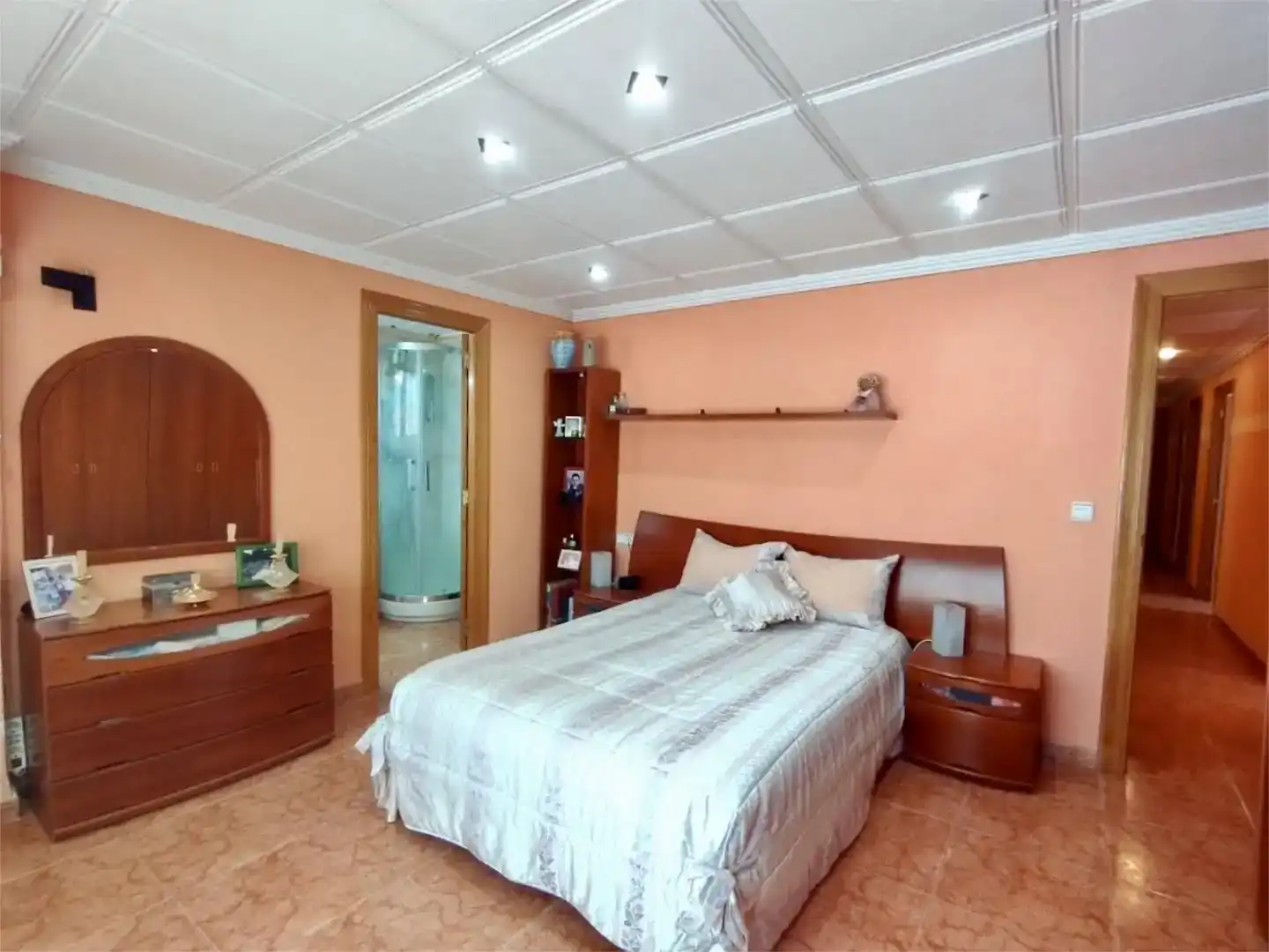 Bedroom of Flat for share in Elda  with Air Conditioner, Furnished and Balcony