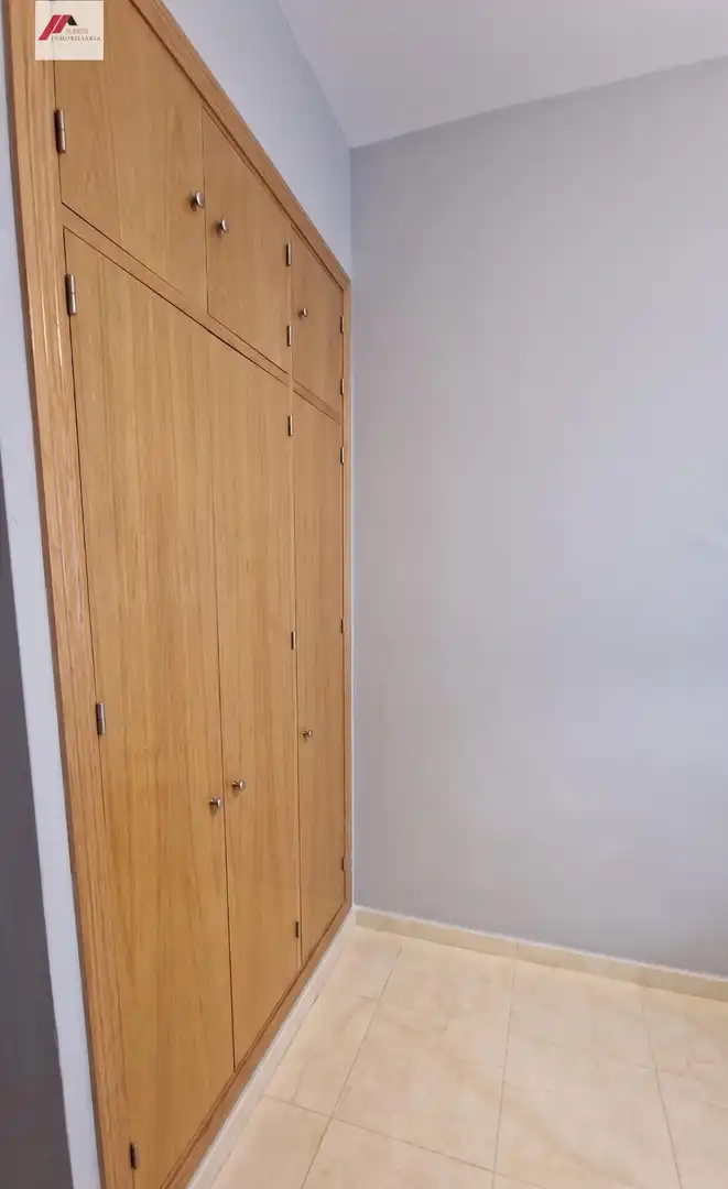 Habitación de Piso en venta en El Puerto de Santa María con Calefacción, Terraza y Amueblado