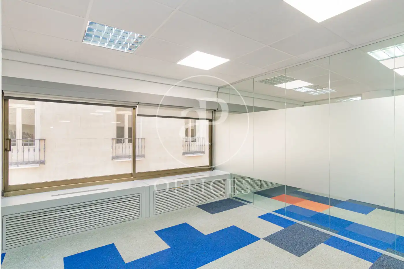 Office for rent in Madrid  with Air Conditioner