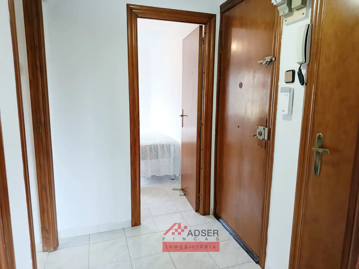 Schlafzimmer von Wohnung zum Verkauf in  Logroño mit Heizung und Balkon